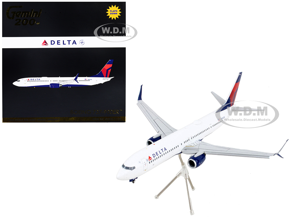 Image of Boeing 737-900ER Commercial Aircraft with Flaps Down "Delta Air Lines" White with Blue and Red Tail "Gemini 200" Series 1/200 Diecast Model Airplane