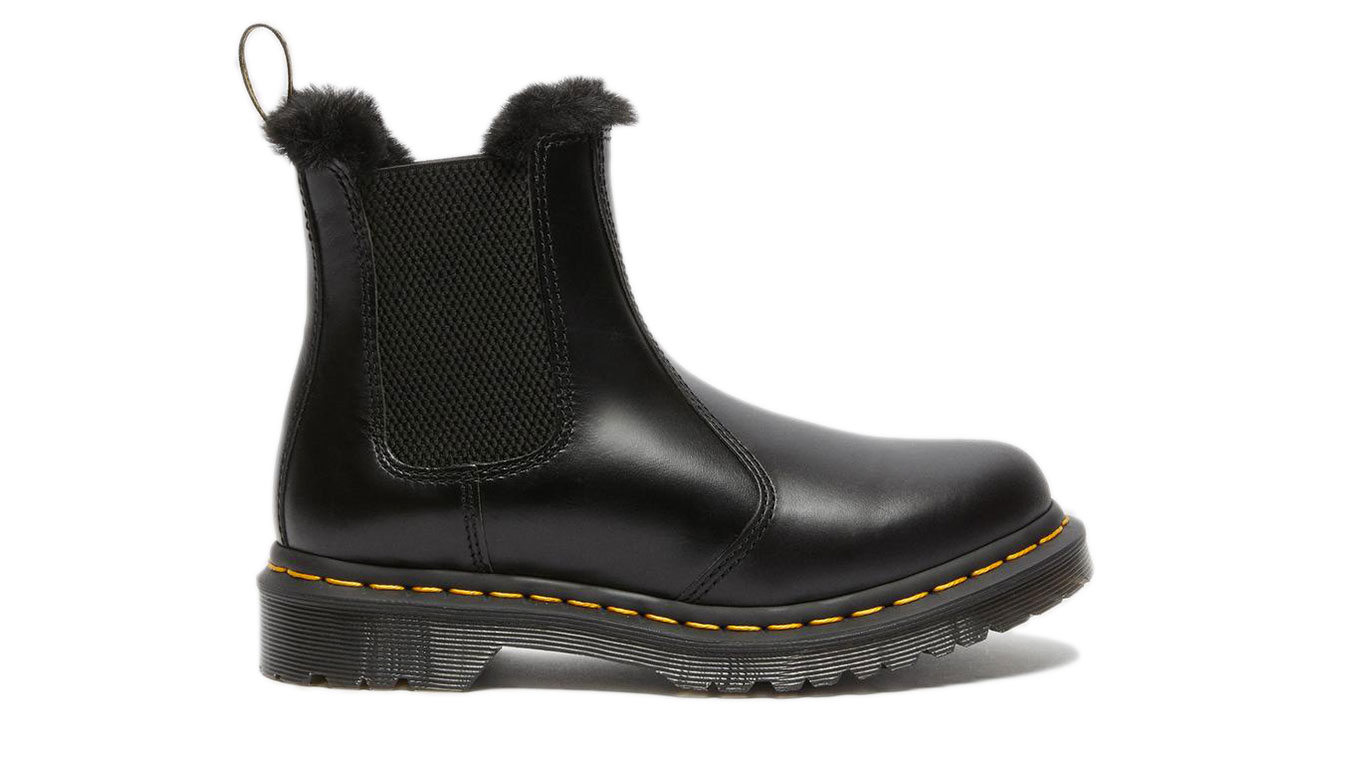 Image of Dr Martens 2976 Leonore Faux Fur Lined Chelsea Boot US