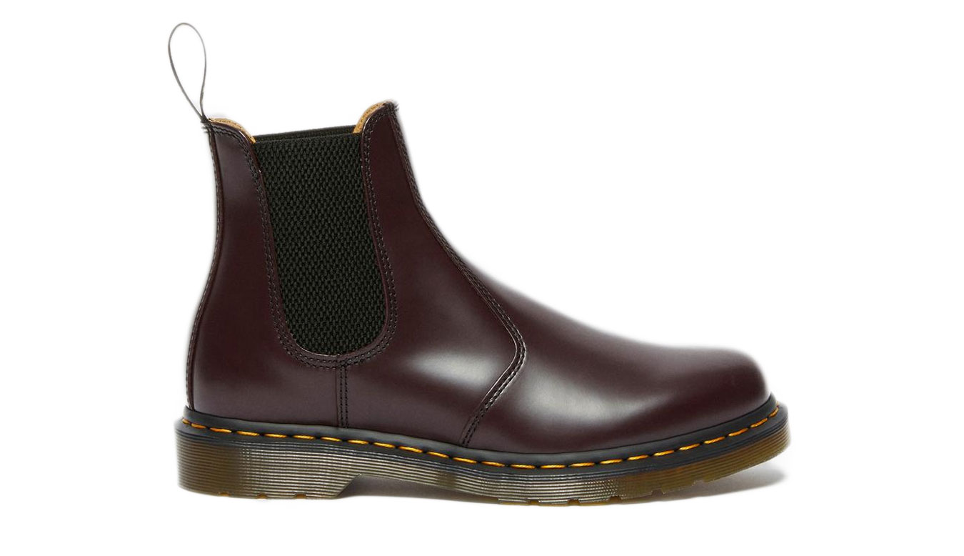 Image of Dr Martens 2976 Smooth Leather Chelsea Boot Burgundy PL