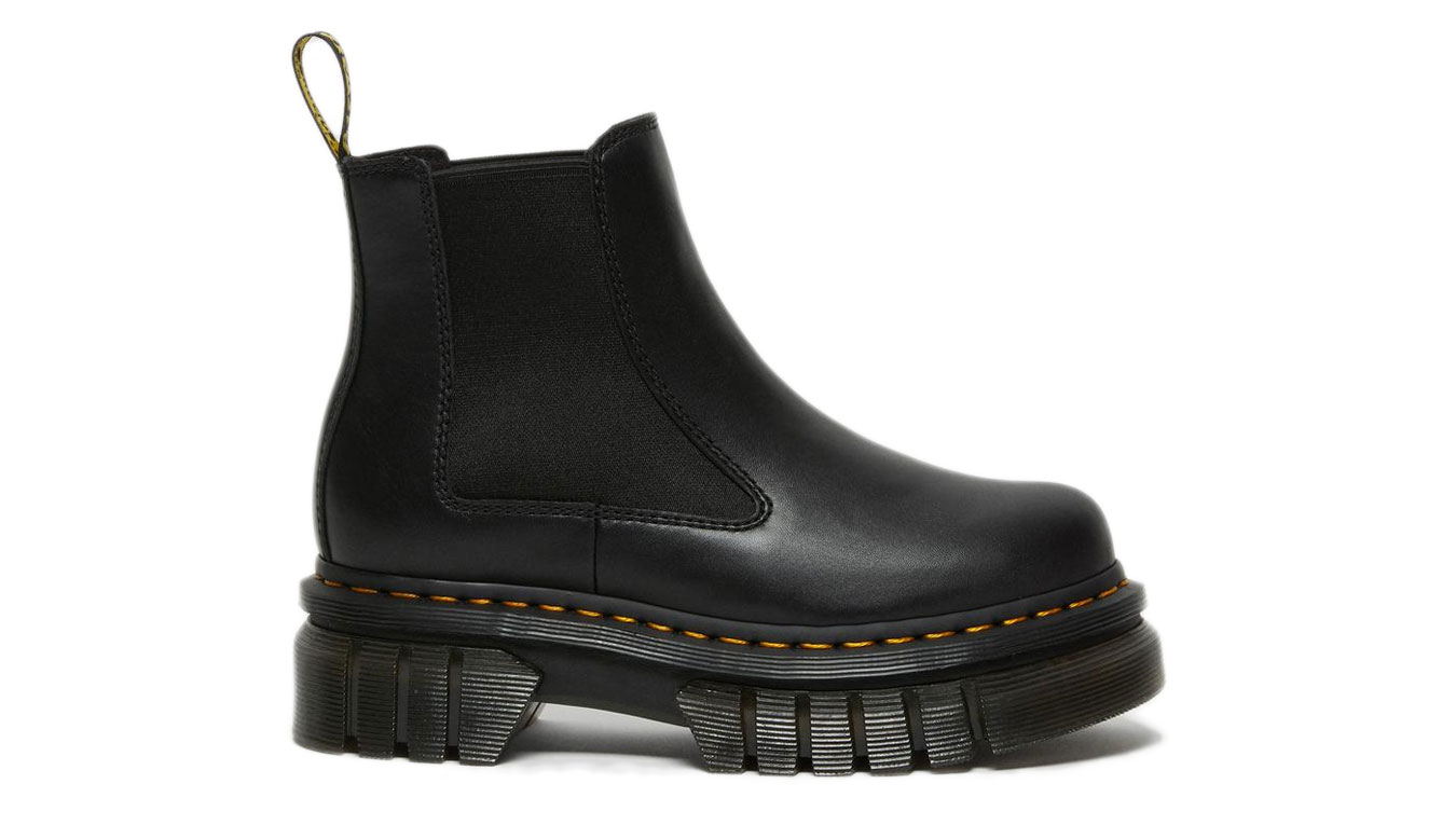 Image of Dr Martens Audrick Leather Platfrom Chelsea Boots DE