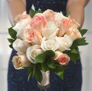 Image of ID 495070294 6 Bridal Bouquets White Roses