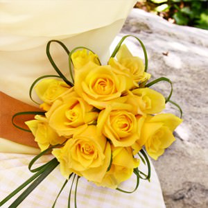 Image of ID 495071452 6 Bridal Bouquets Yellow Roses