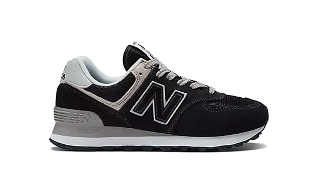 Image of New Balance 574 Core Black WL574EVB CZ