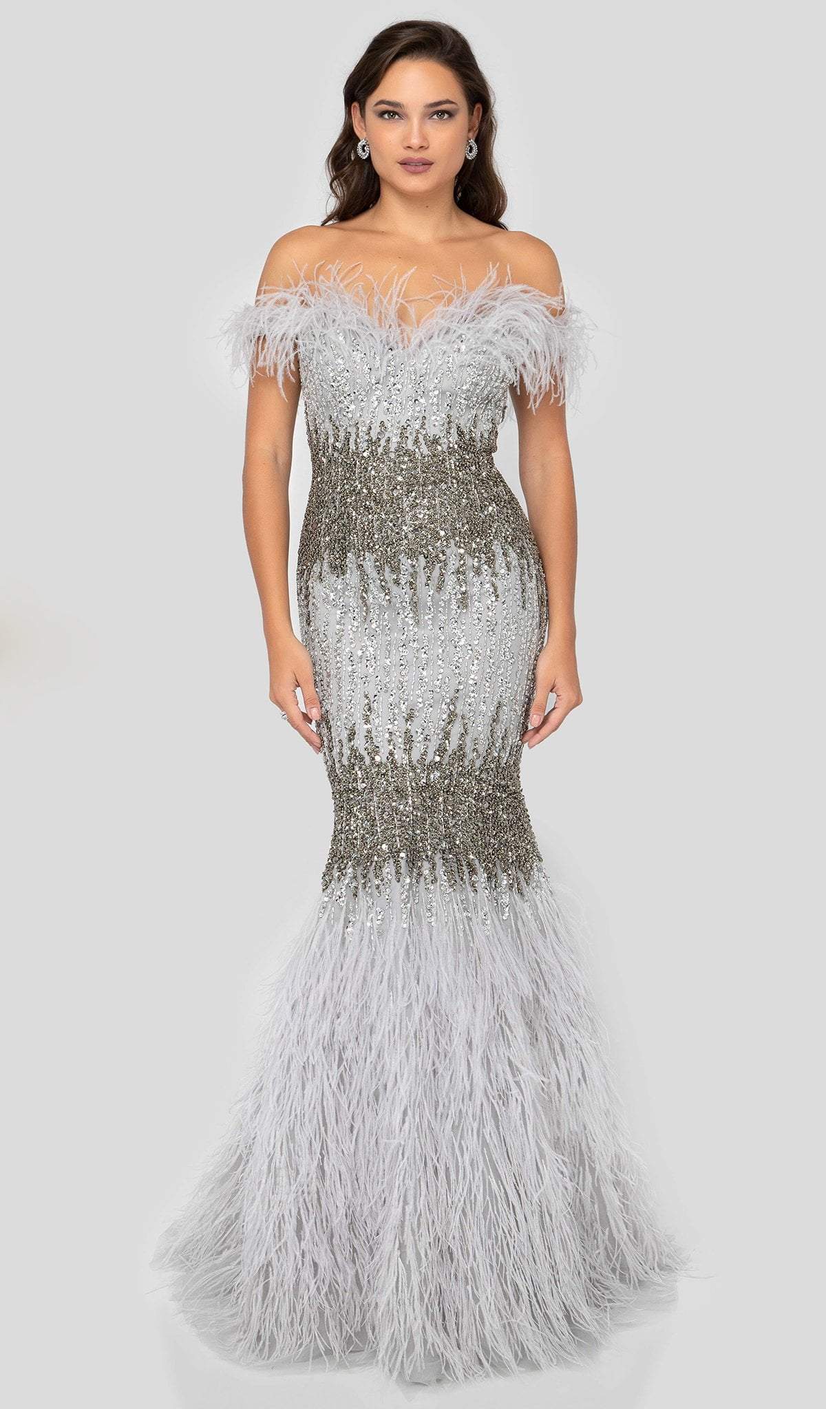 Image of Terani Couture - 1911GL9512 Feather-Fringed Bejeweled Mermaid Gown