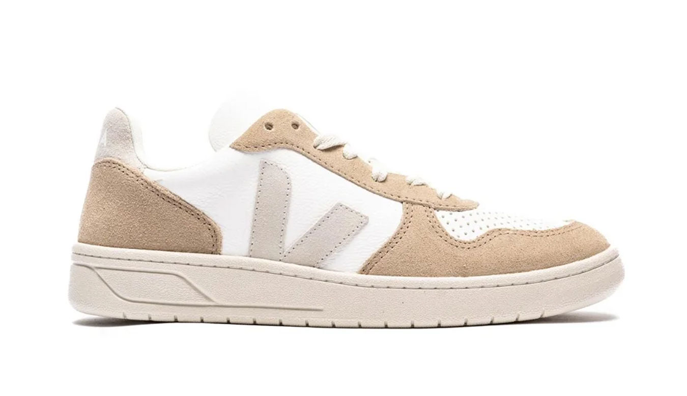 Image of Veja V-10 CHROMEFREE LEATHER WHITE NATURAL SAHARA CZ