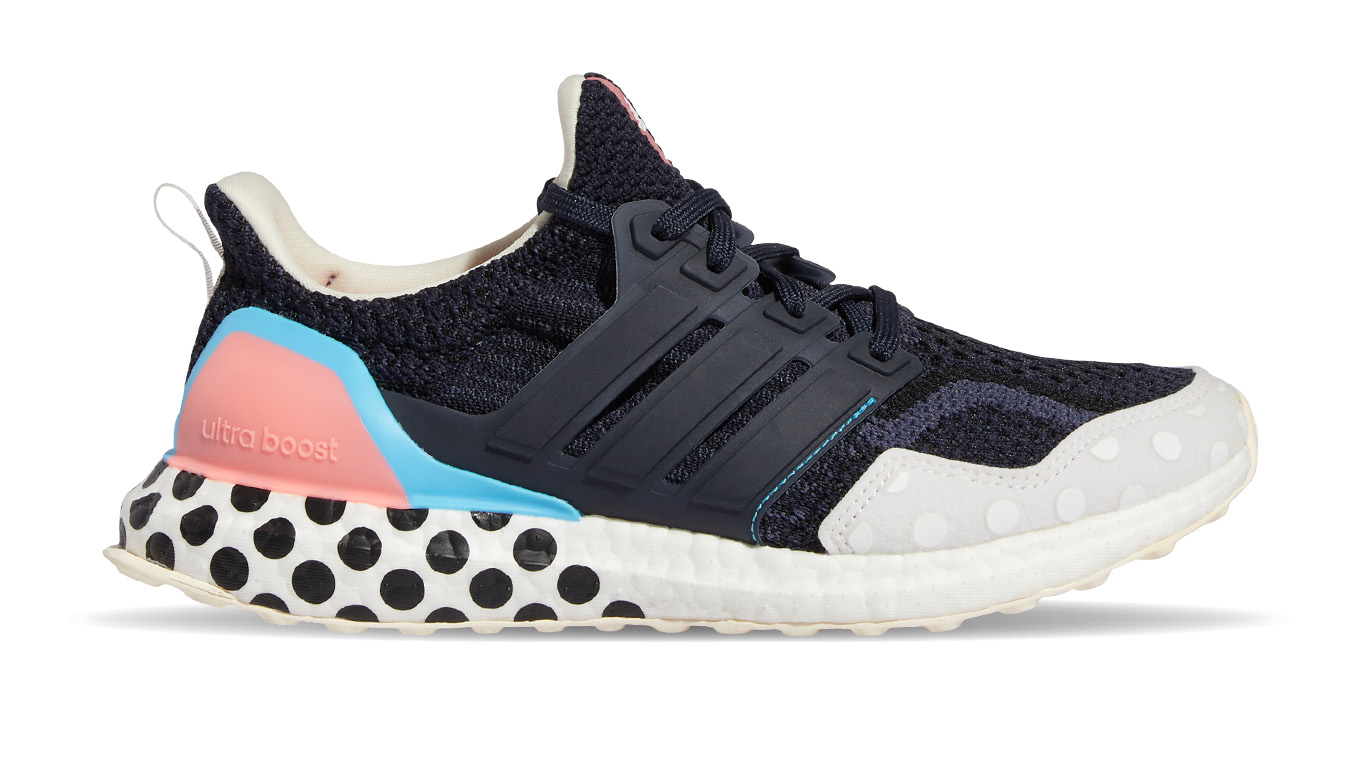 Image of adidas Ultraboost 5 DNA HU